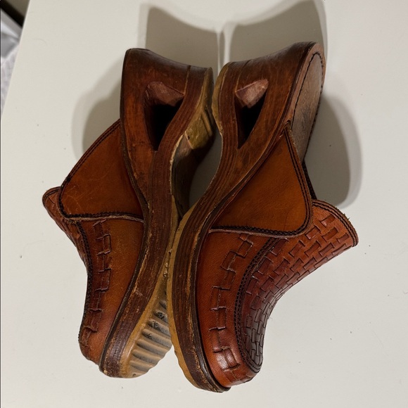 Brown Leather Women's Clogs - Picture 6 of 16